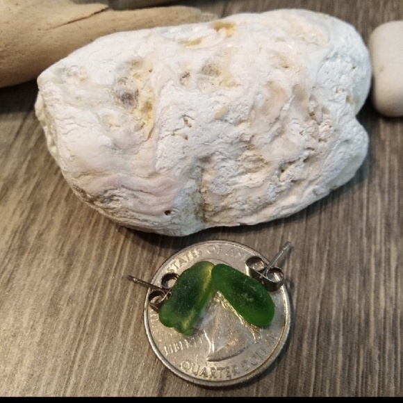 Authentic Washington state Sea glass earrings - Picture 4 of 6